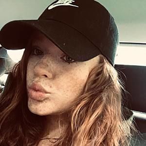 Meet your Posher, Keeley